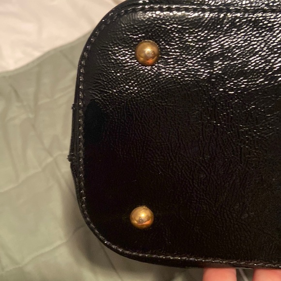 YSL Muse Enamel Patent Handbag - Picture 12 of 16